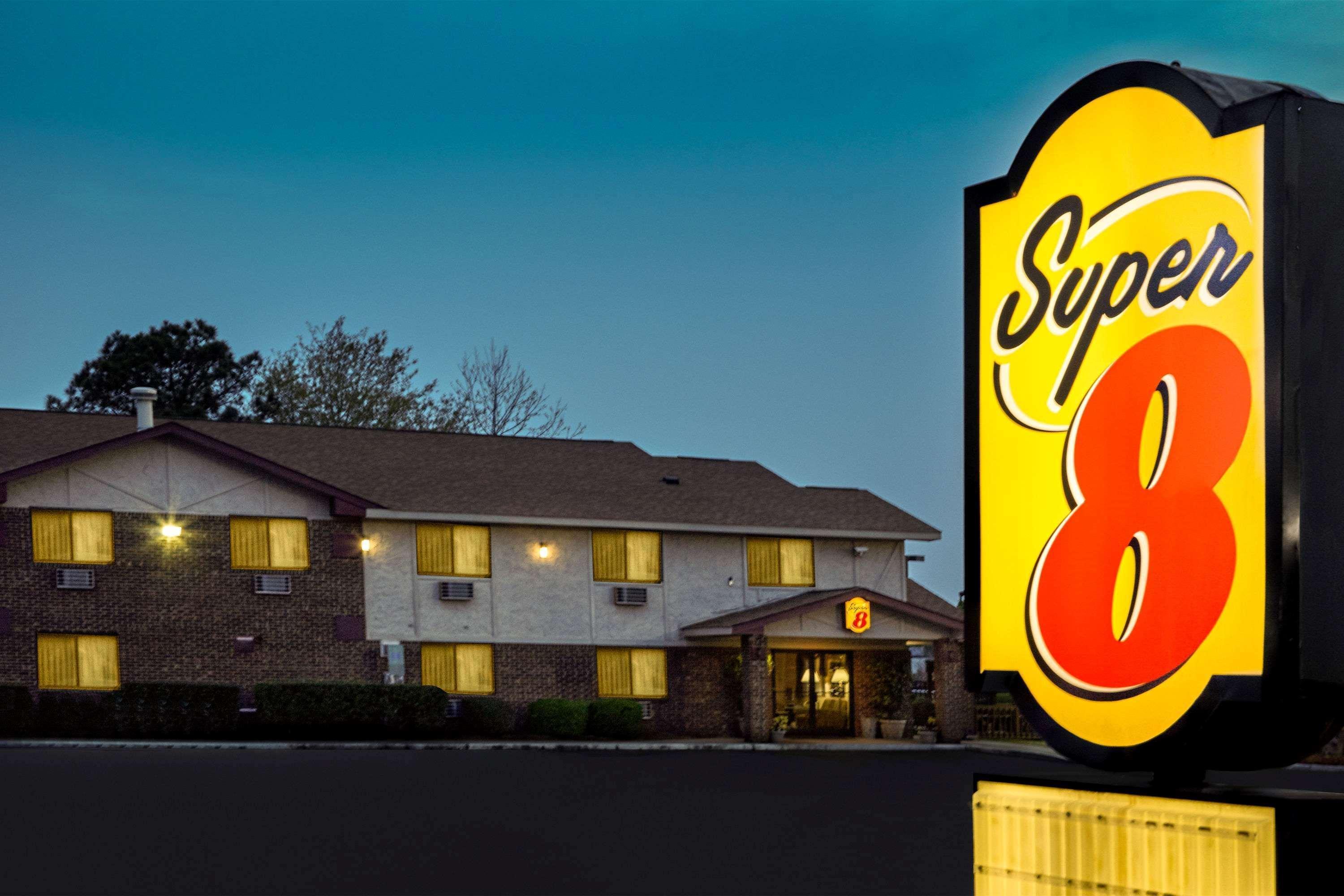 Super 8 By Wyndham Гринвилл Экстерьер фото